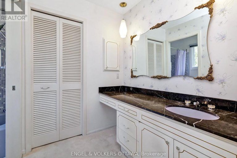 28544355/968-sadler-crescent/whitehaven/ottawa/ontario/K2B5H7_32