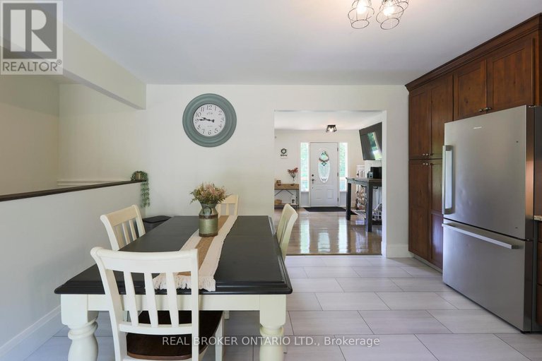 27986802/8-benjamin-lane/north-grenville-twp-kemptville-east/north-grenville/ontario/K0G1J0_12