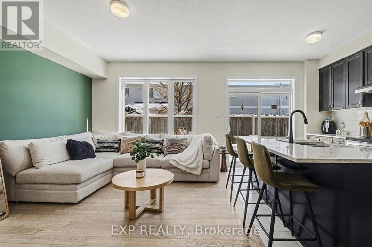 29328135/2142-winsome-terrace/fallingbrookgardenway-south/ottawa/ontario/K4A0K6_2