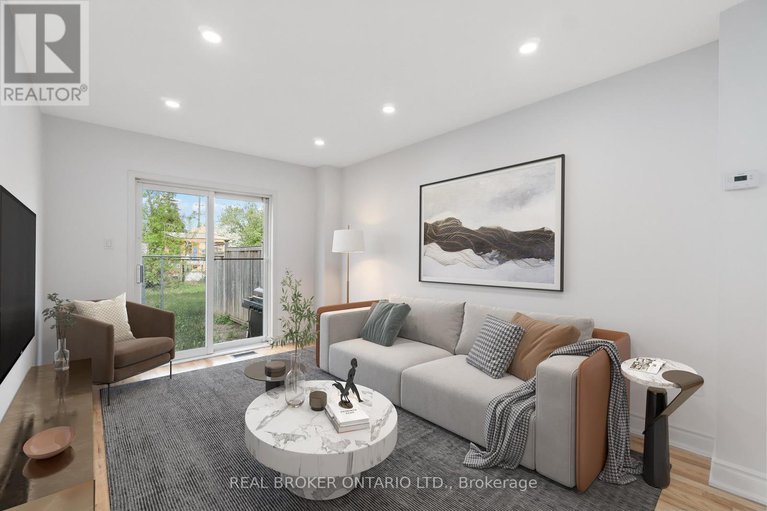 29102518/3-a-southpark-drive/blackburn-hamlet/ottawa/ontario/K1B3B8_37