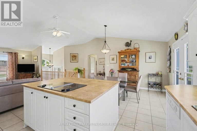 29666147/5029-canaan-road/clarencerockland-twp/clarence-rockland/ontario/K0A2A0_9