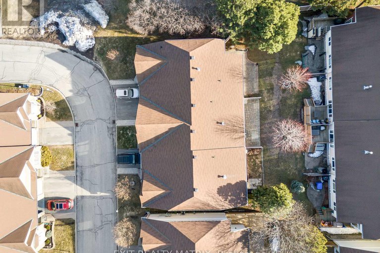 28129877/1241-foxborough-private/beaconwood/ottawa/ontario/K1J1E2_33