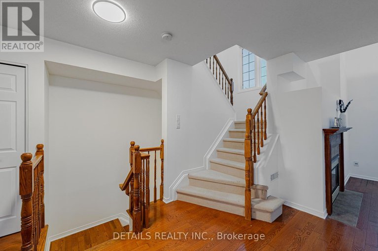 29184001/20-376-wiffen-private/westcliffe-estates/ottawa/ontario/K2H1G4_26