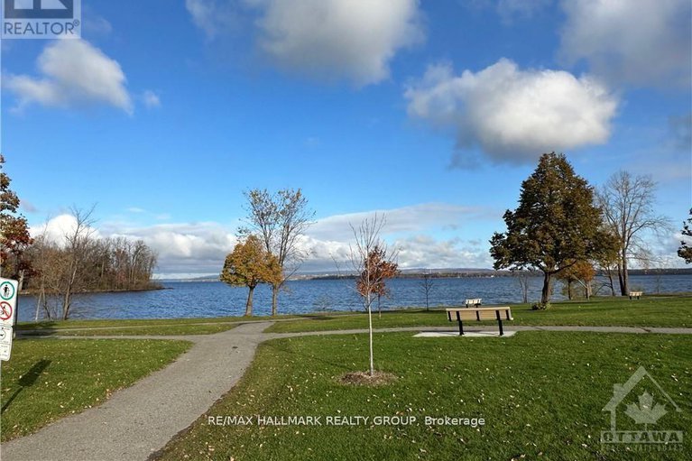 29354070/5-nautica-private-private/crystal-beach/ottawa/ontario/K2H1E5_33