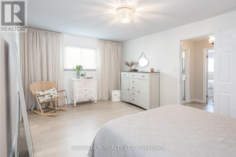 28853469/6594-delorme-avenue/orleanssunridge/ottawa/ontario/K1C6N6_21