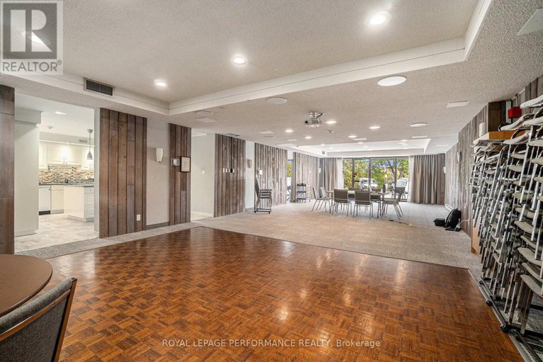 28976196/1508-1195-richmond-road/woodroffe/ottawa/ontario/K2B8E4_28