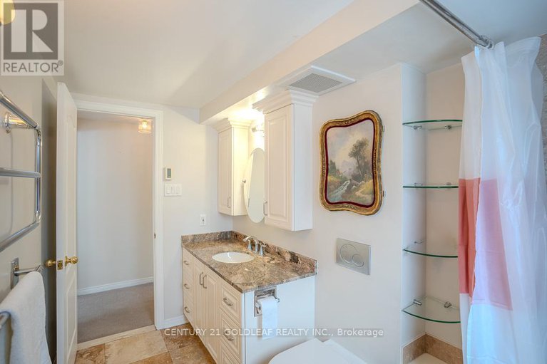 29418549/1075-north-river-road/overbrook/ottawa/ontario/K1K3V9_30