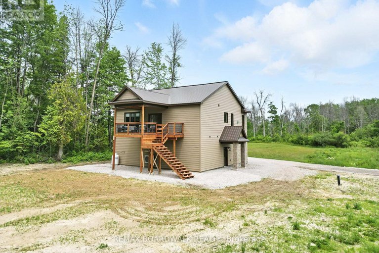 29602220/665-drummond-5b-concession/drummond-n-elmsley-drummond-twp/drummondnorth-elmsley/ontario/K7H3C8_32