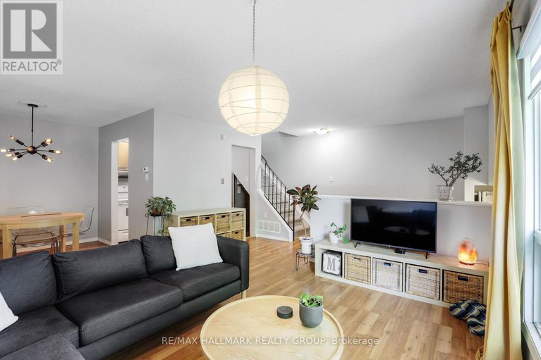 28485639/8-405-montfort-street/vanier/ottawa/ontario/K1L8G8_6