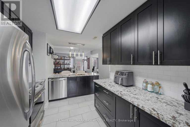 29579801/c-57-tayside-private/longfields/ottawa/ontario/K2J2T3_19