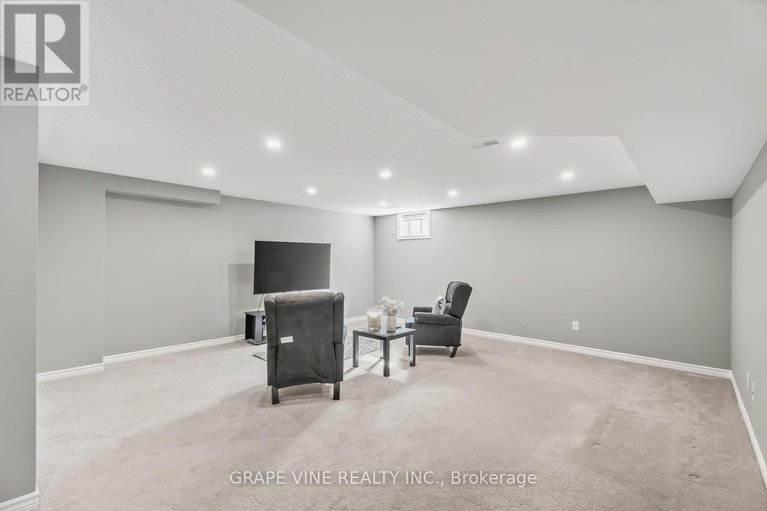 29648464/55-tapadero-avenue/emerald-meadowstrailwest/ottawa/ontario/K2S1B6_34