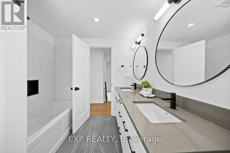 29377335/41-qualicum-street/bruce-farmgraham-parkqualicumbellands/ottawa/ontario/K2H7H3_29