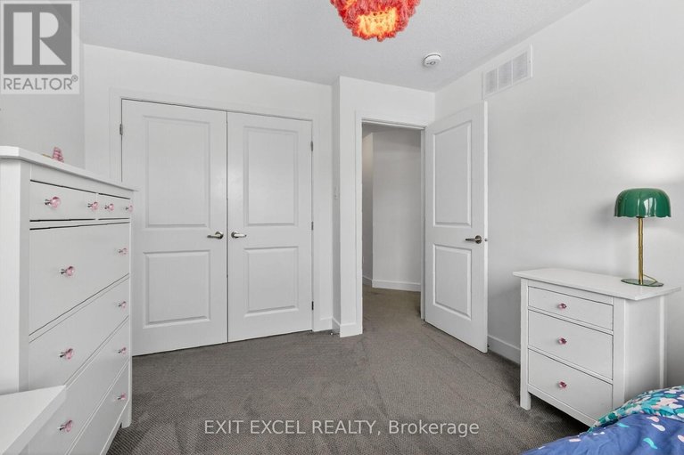 29663651/240-zinnia-way/riverside-southgloucester-glen/ottawa/ontario/K4M0K8_34