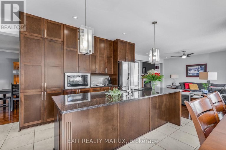 28788160/352-oakcrest-way/avalon-east/ottawa/ontario/K4A0S5_19