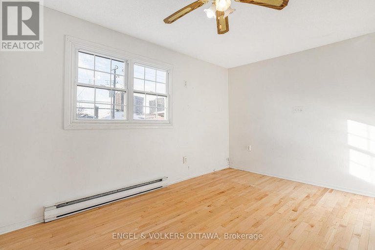 28243621/467-edgeworth-avenue/woodroffe/ottawa/ontario/K2B5L2_23