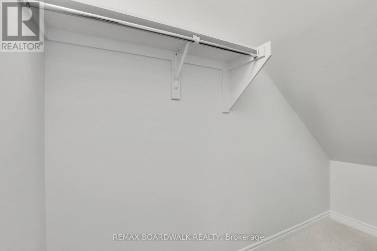 29563577/306-pilot-private/emerald-meadowstrailwest/ottawa/ontario/K2V0S4_24