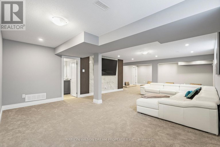 28034591/43-angel-heights/stittsville-south/ottawa/ontario/K2S2N2_40