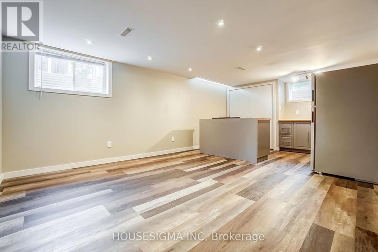 29056131/2335-harding-road/elmvale-acresurbandale/ottawa/ontario/K1G3B7_35