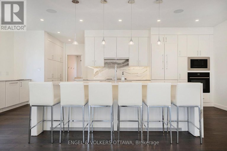 28202595/888-melwood-avenue/mckellar-heightsglabar-park/ottawa/ontario/K2A3C3_9