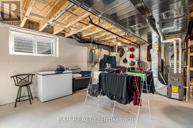 29215004/86-horton-street/mississippi-mills-ramsay-twp/mississippi-mills/ontario/K0A1A0_36