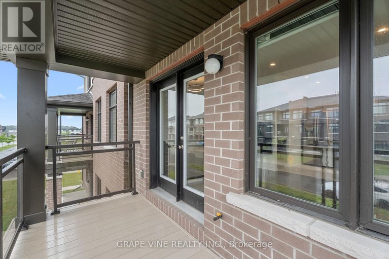 28472373/60-verglas-lane/mer-bleuebradley-estatesanderson-park/ottawa/ontario/K1W0R2_24