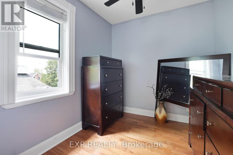 28899628/55-division-street-n/mcnabbraeside-twps/mcnabbraeside/ontario/K7S3B9_20