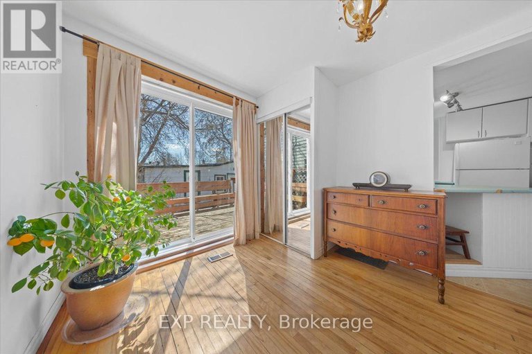 28154545/146-laval-street/vanier/ottawa/ontario/K1L7Z4_13
