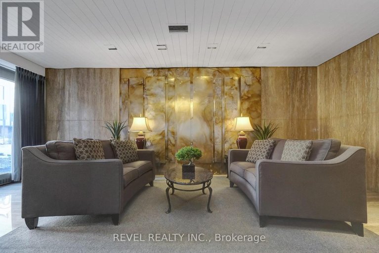 29566268/1403-20-the-driveway-drive/ottawa-centregolden-triangle/ottawa/ontario/K2P1C8_5