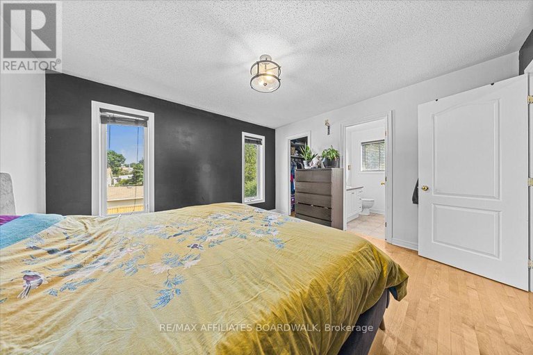 28591922/130-edward-street/almonte/mississippi-mills/ontario/K0A1A0_26