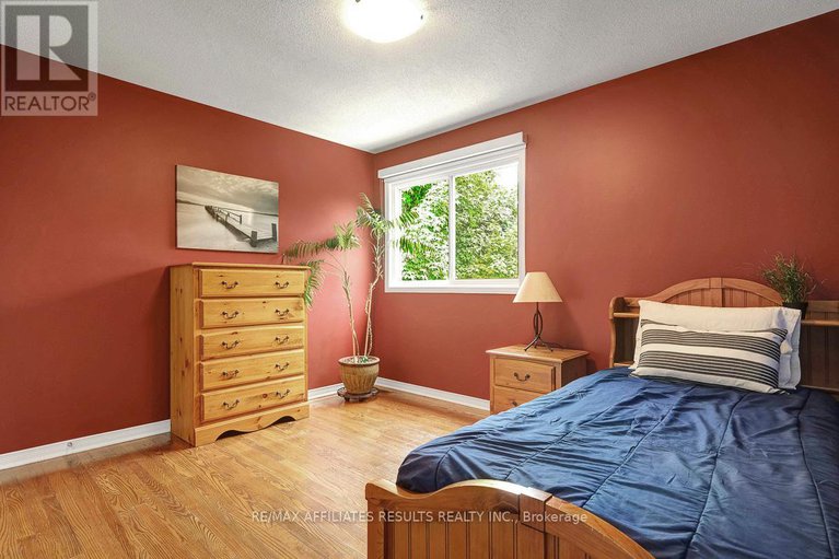28999165/35-crantham-crescent/stittsville-central/ottawa/ontario/K2S1R2_33