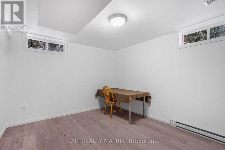 29164784/1261-golf-road/east-hawkesbury-twp/east-hawkesbury/ontario/K6A2R2_26