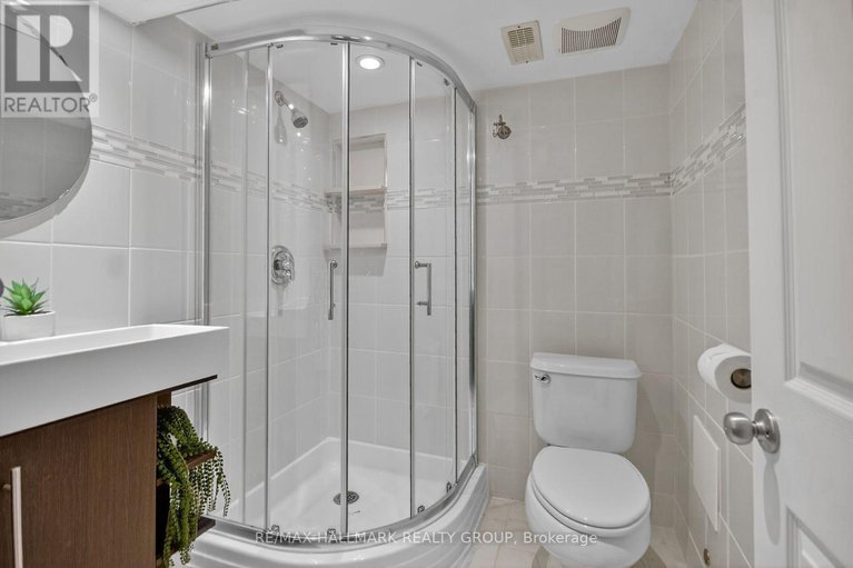 29111123/668-bowercrest-crescent/riverside-southgloucester-glen/ottawa/ontario/K1V2M2_44