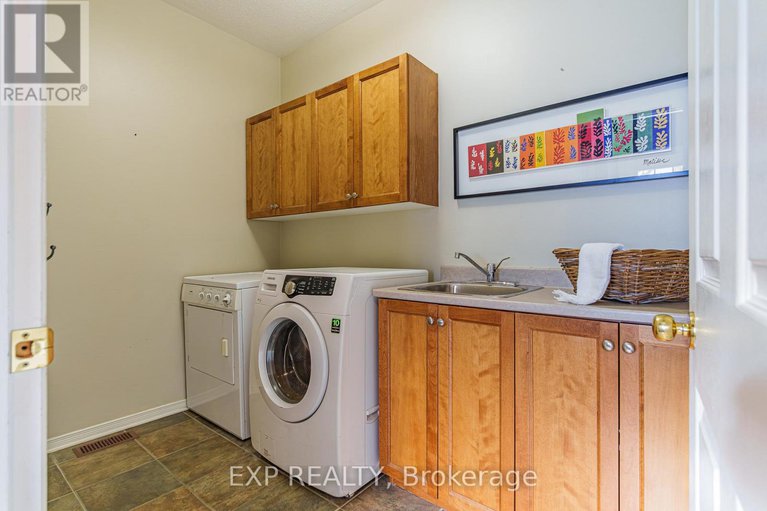 29419104/77-berrigan-drive/longfields/ottawa/ontario/K2J4V6_20