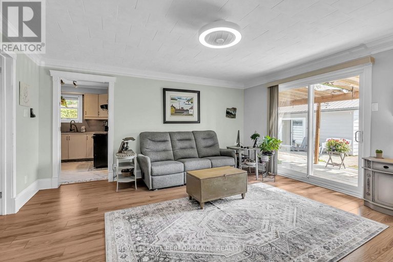 29390221/21052-birch-avenue/south-glengarry-lancaster-twp/south-glengarry/ontario/K0C1N0_8