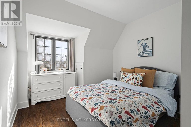 29371554/293-sherwood-drive/civic-hospital/ottawa/ontario/K1Y3W5_23