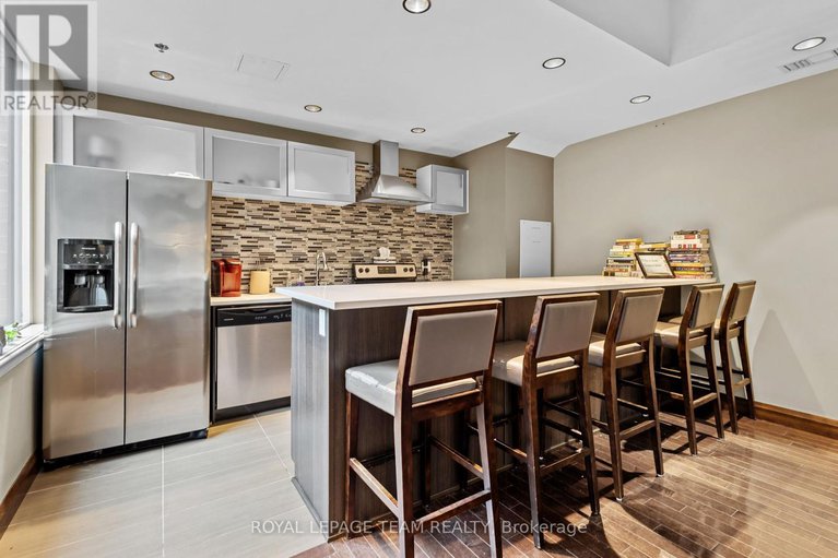 28483643/509-238-besserer-street-e/sandy-hill/ottawa/ontario/K1N6B1_14
