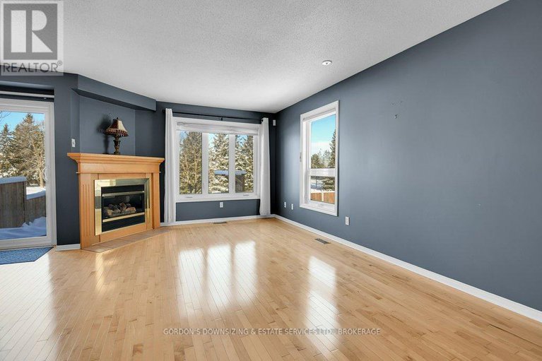 29228348/6370-sablewood-place/chapel-hill/ottawa/ontario/K1C7M3_8