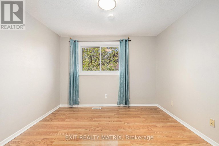 28992855/23-pickford-drive/katimavik/ottawa/ontario/K2L2C1_23
