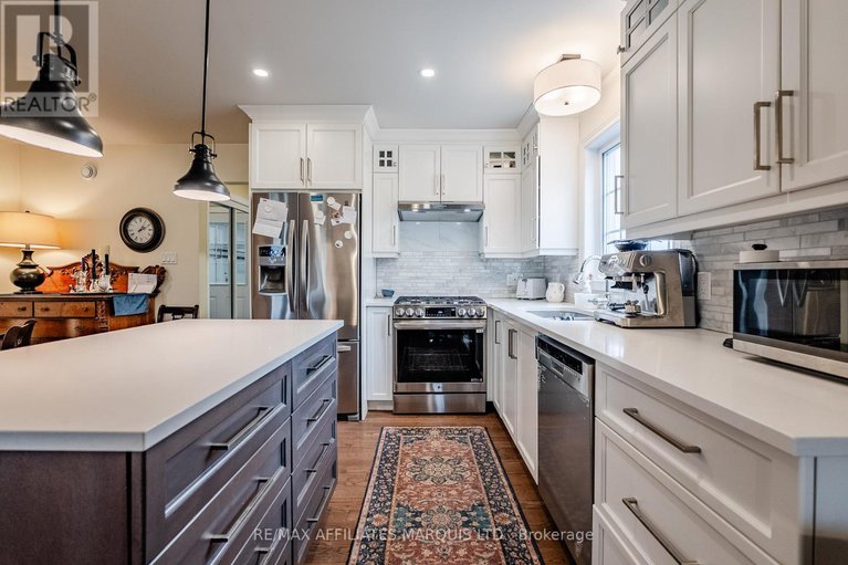 28911560/100-front-street-e/alexandria/north-glengarry/ontario/K0C1A0_11