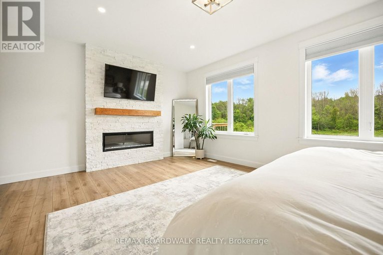 29602220/665-drummond-5b-concession/drummond-n-elmsley-drummond-twp/drummondnorth-elmsley/ontario/K7H3C8_16