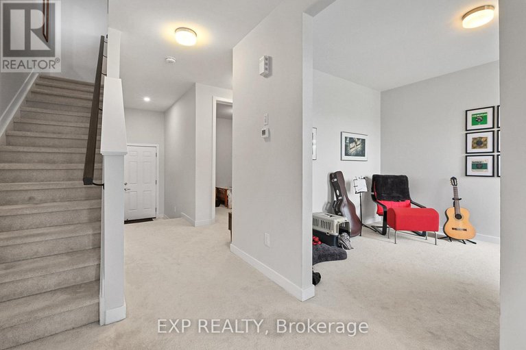 28611838/6323-perth-street/btwn-franktown-rd-fallowfield-rd/ottawa/ontario/K0A2Z0_7