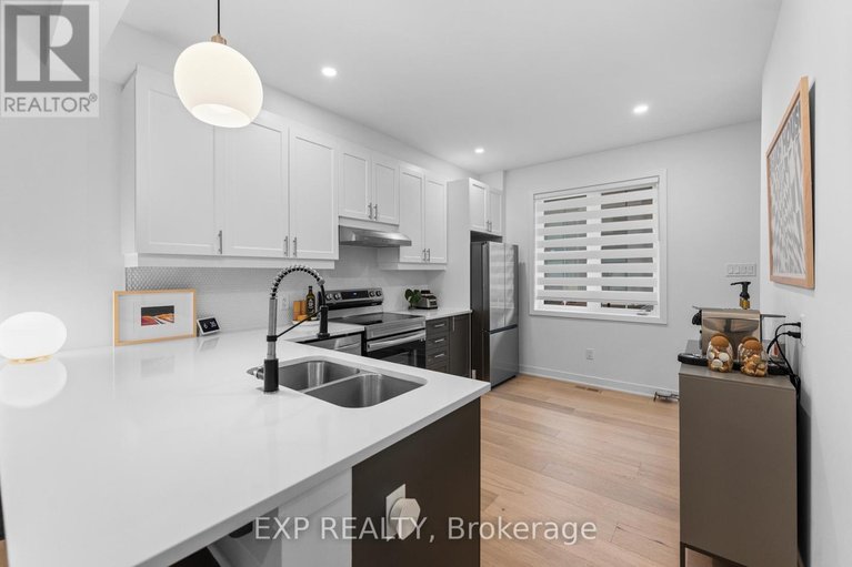 29617821/720-hydrus-private/half-moon-bay/ottawa/ontario/K2J7B2_18