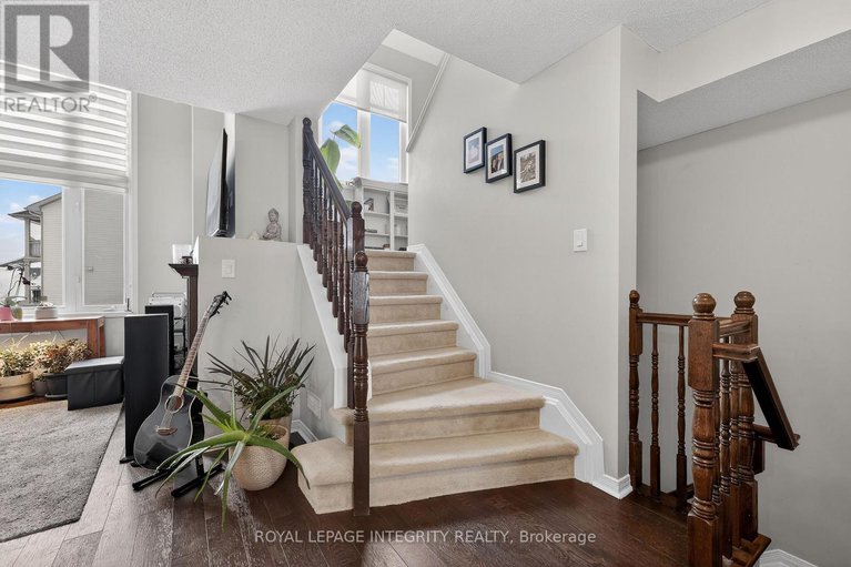 29311527/360-galston-private/mer-bleuebradley-estatesanderson-park/ottawa/ontario/K1W0G3_22