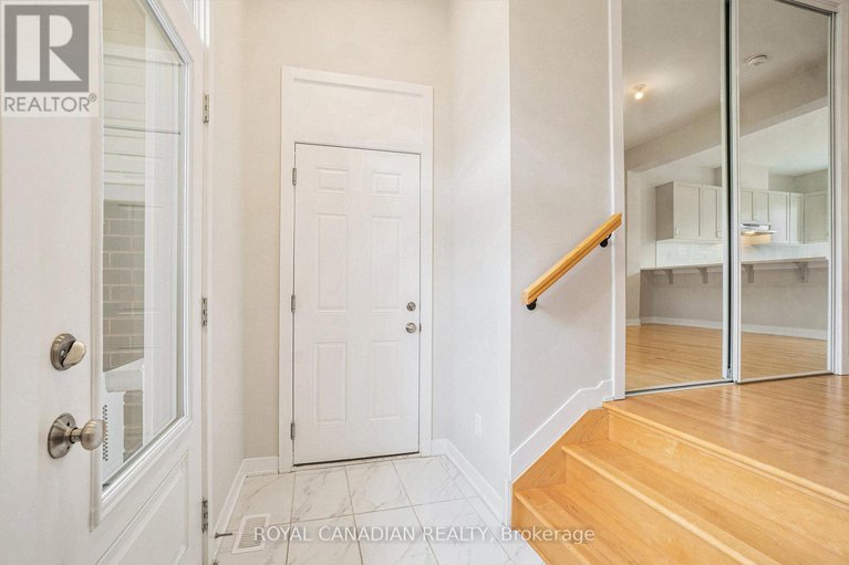 28892633/93-pizzicato-street/mer-bleuebradley-estatesanderson-park/ottawa/ontario/K1W0S3_21