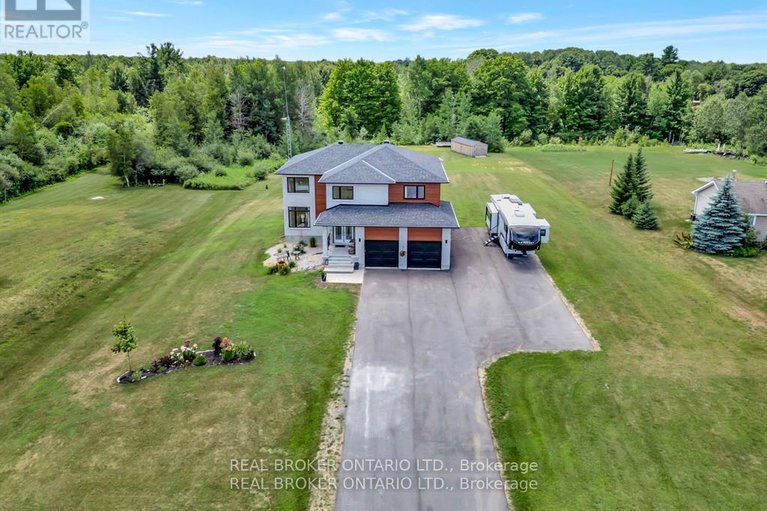 29099863/114-smith-road/north-grenville-twp-kemptville-south/north-grenville/ontario/K0G1T0_2