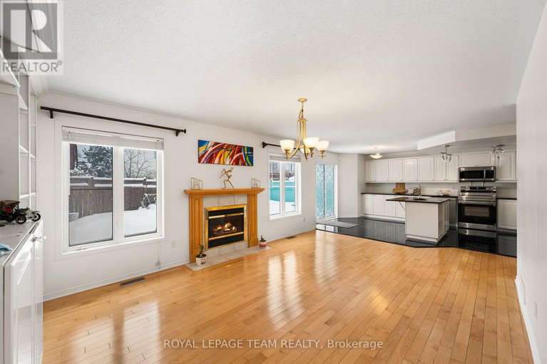 29269235/18-oakham-ridge-n/morgans-grantsouth-march/ottawa/ontario/K2K3B3_13