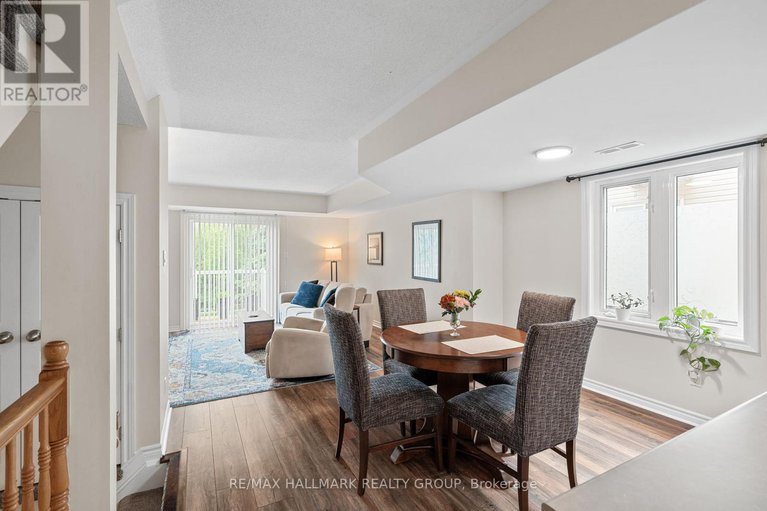 28457131/1340-guthrie-street/leslie-park/ottawa/ontario/K2H1G8_5