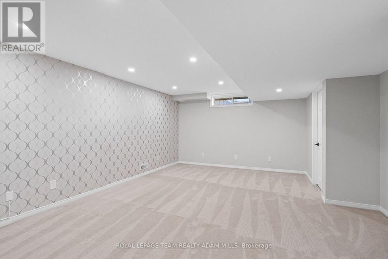 28805879/90-hathaway-drive/barrhaven-east/ottawa/ontario/K2G6S6_35