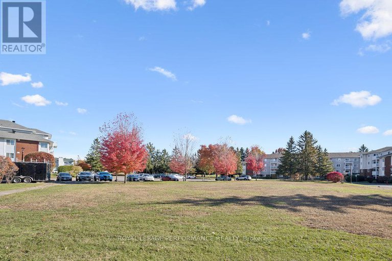 29052413/205-266-lorry-greenberg-drive/hunt-club-parkgreenboro/ottawa/ontario/K1T3J9_41