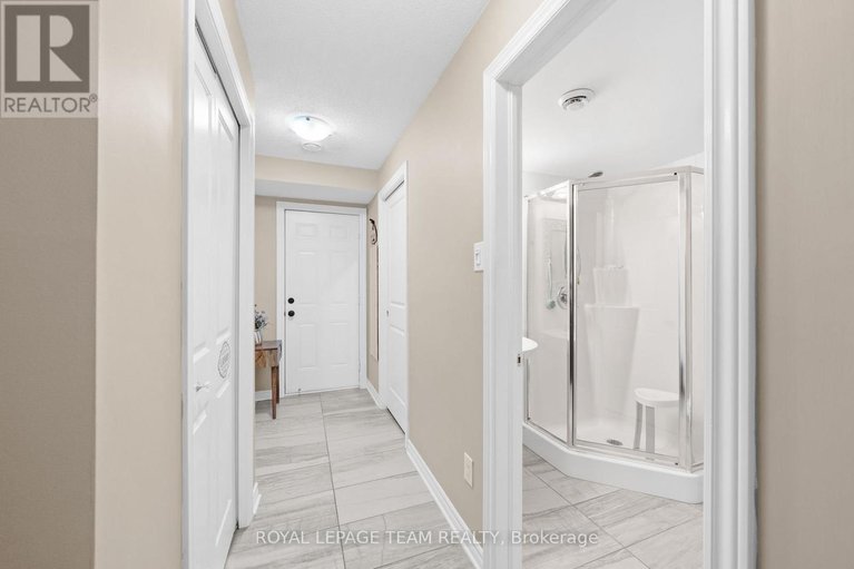 29244733/298-pembina-private/riverside-southgloucester-glen/ottawa/ontario/K4M0G7_29